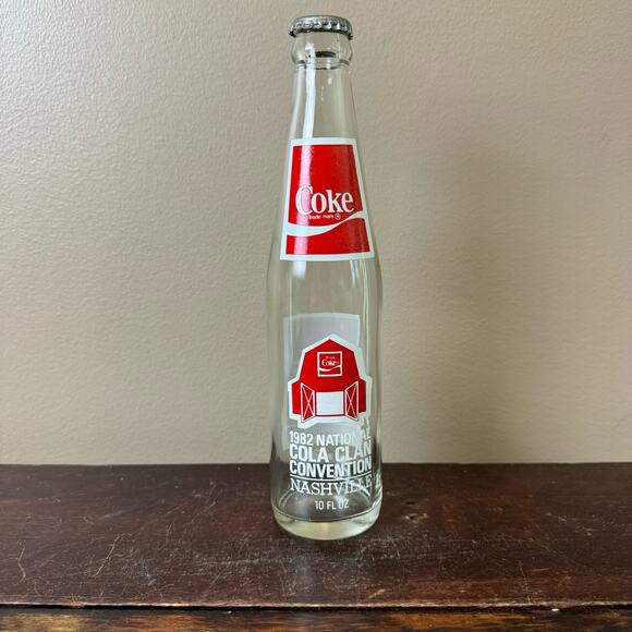 10‎ oz Coca Cola Commemorative Bottle - 1982 Cola Clan National Convention - Picture 1 of 9